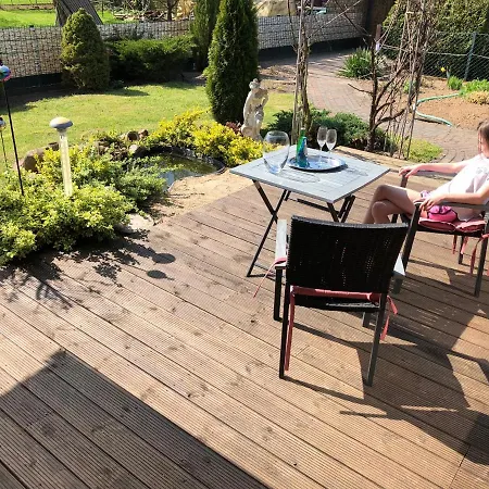 Ξενοδοχείο 2 Zimmer, Garten, Terrasse, Bad Mit Dusche Und Wc Und Gemeinschaftskueche