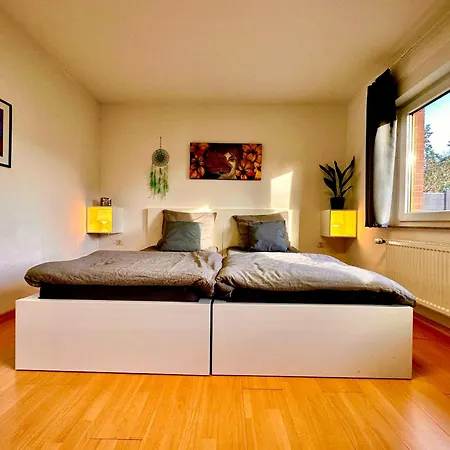 2 Zimmer, Garten, Terrasse, Bad Mit Dusche Und Wc Und Gemeinschaftskueche Ξενοδοχείο Ilsede